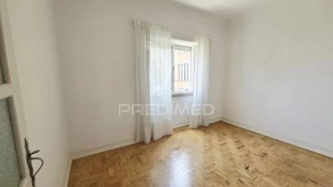 Apartamento t2 no centro de odivelas