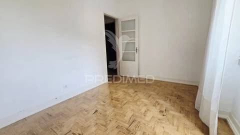 Apartamento t2 no centro de odivelas