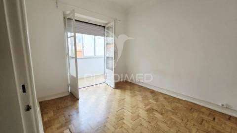 Apartamento t2 no centro de odivelas