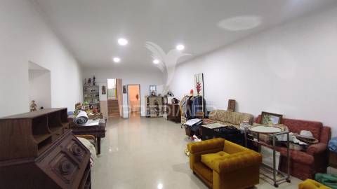 Armazém adaptado a habitação t1