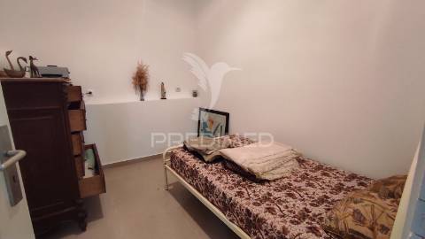 Armazém adaptado a habitação t1