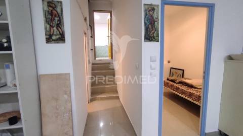 Armazém adaptado a habitação t1