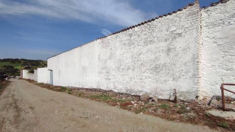 Armazém adaptado a habitação t1