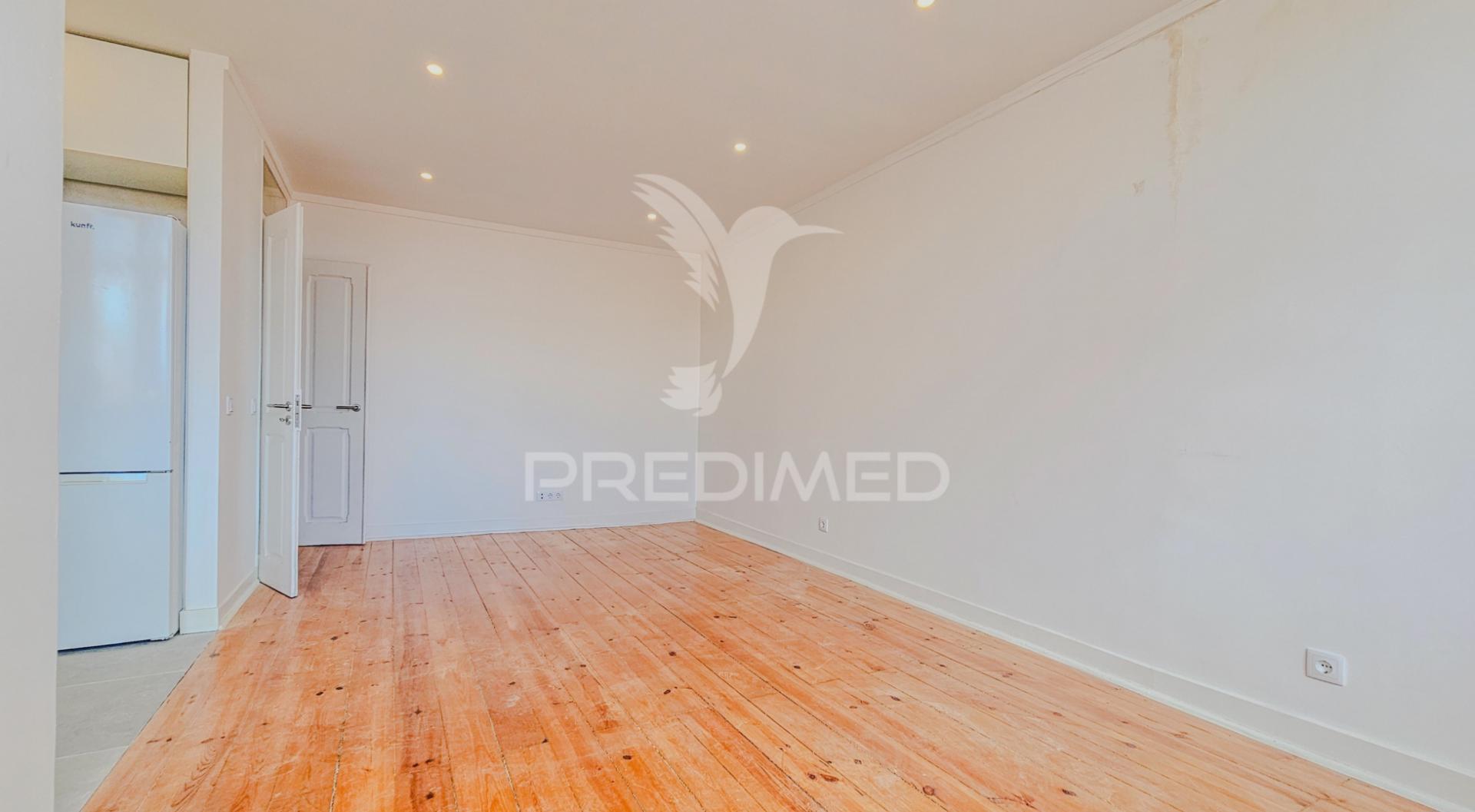 Apartamento t4 +1 no centro de lisboa, picoas