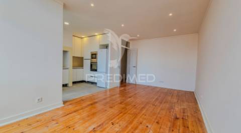 Apartamento t4 +1 no centro de lisboa, picoas