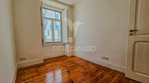 Apartamento t4 +1 no centro de lisboa, picoas