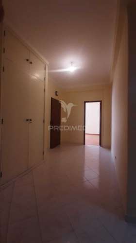 Arrendamento » apartamento t2/95m2 ( remodelado ) ?  urbisado - setúbal