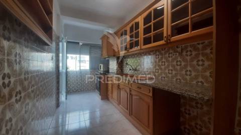 Arrendamento » apartamento t2/95m2 ( remodelado ) ?  urbisado - setúbal