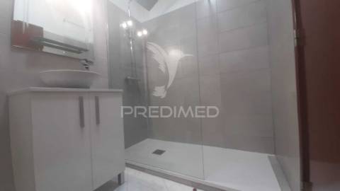 Arrendamento » apartamento t2/95m2 ( remodelado ) ?  urbisado - setúbal
