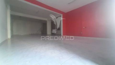 Venda » armazém/garagem de rua c./106m2 e fácil acesso em zona central de setúbal