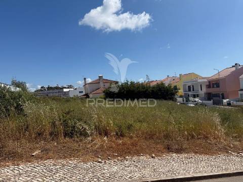 Lote de terreno para construção com 900 m2 para venda em santiago do caçém com projeto aprovado.