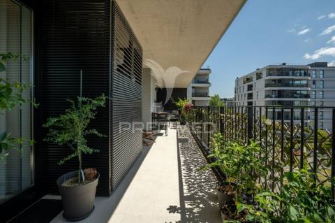Apartamento t3+1 com três suítes (mobilado)_real, braga