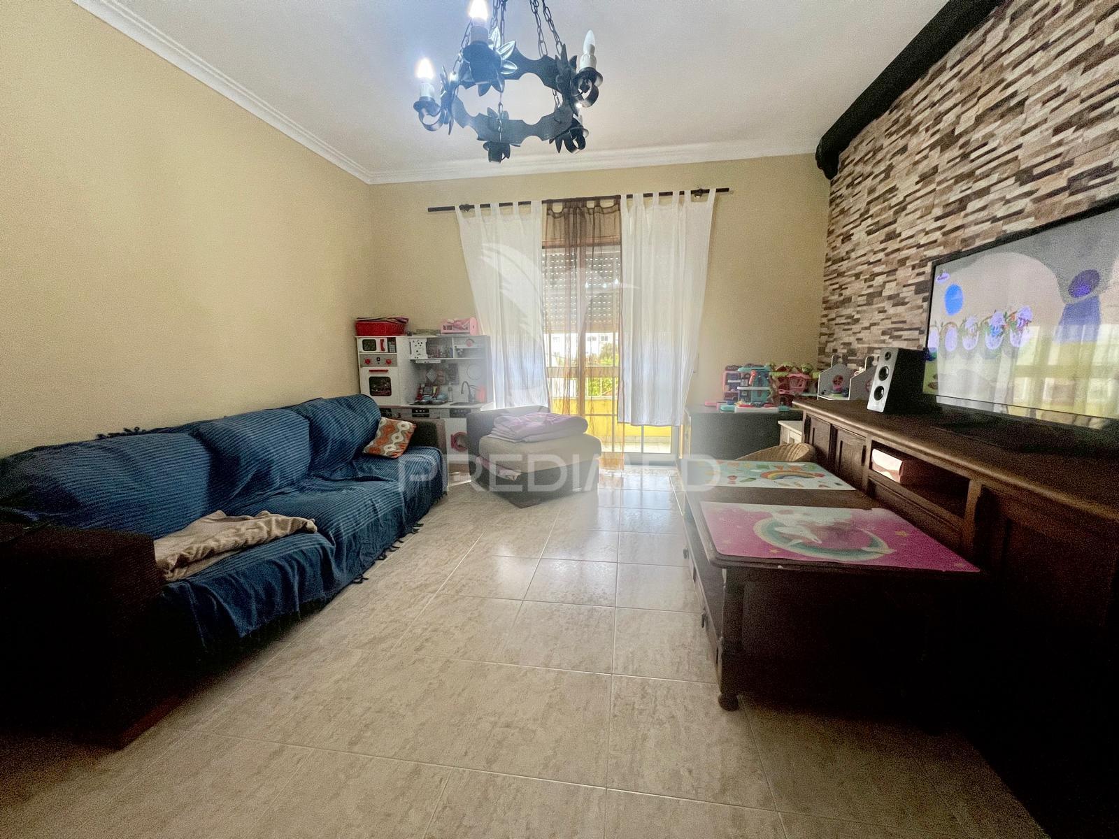 Apartamento t2 com arrecadação - centro pinhal novo