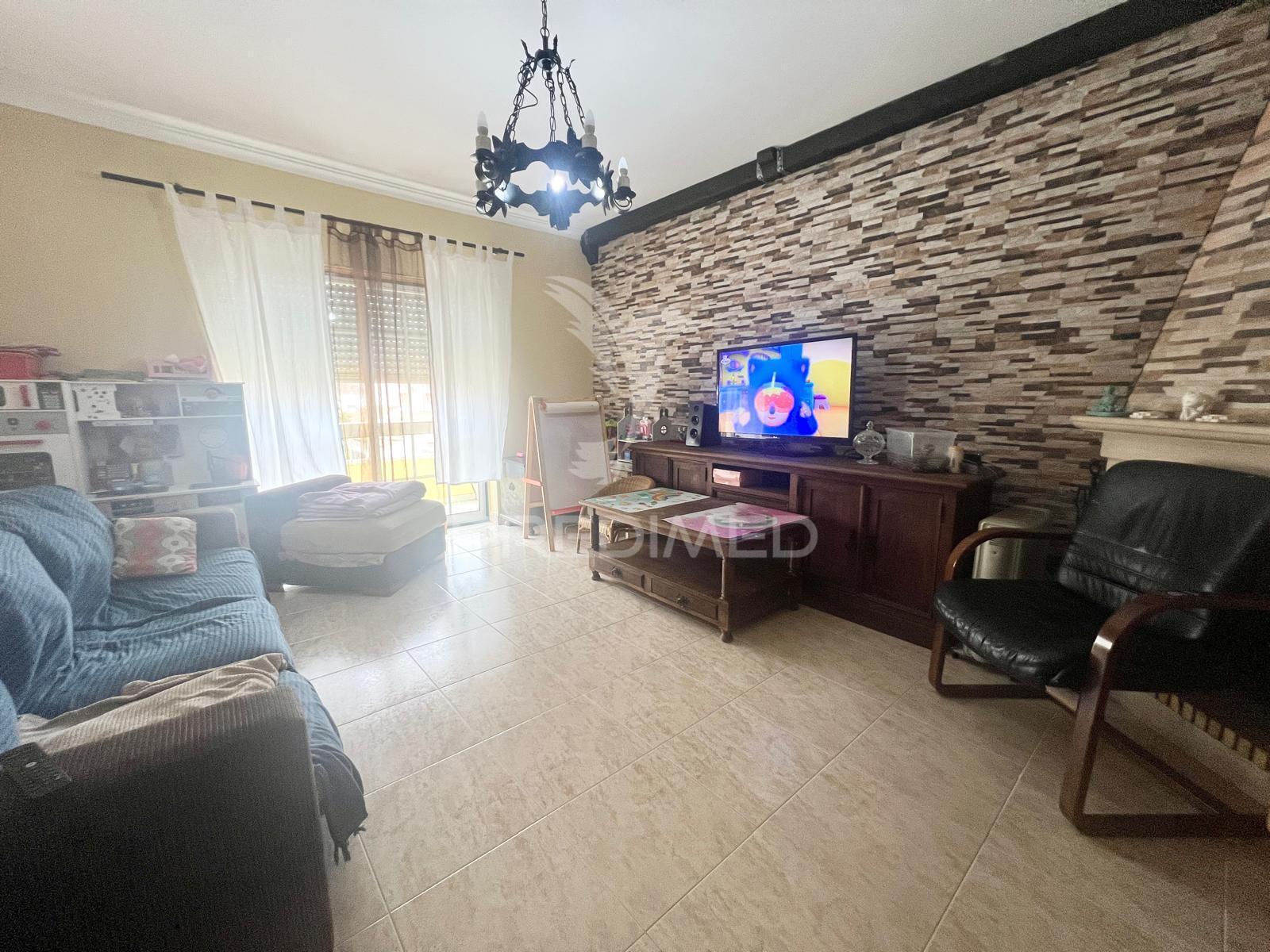 Apartamento t2 com arrecadação - centro pinhal novo