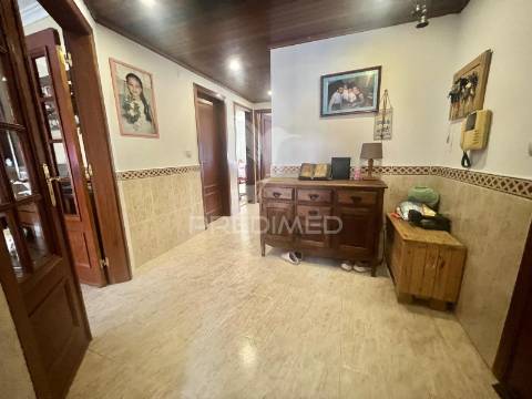 Apartamento t2 com arrecadação - centro pinhal novo