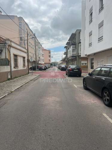 Apartamento t2 com arrecadação - centro pinhal novo