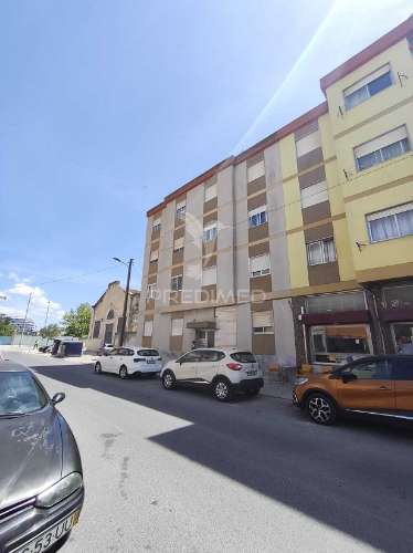 Apartamento t2,verderena,barreiro.