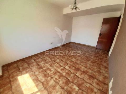 Apartamento t2,verderena,barreiro.