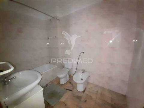 Apartamento t2,verderena,barreiro.