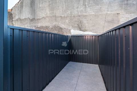 Apartamento t2 novo para arrendamento mobilado e equipado