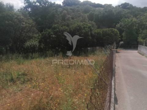 Terreno urbano em alverca