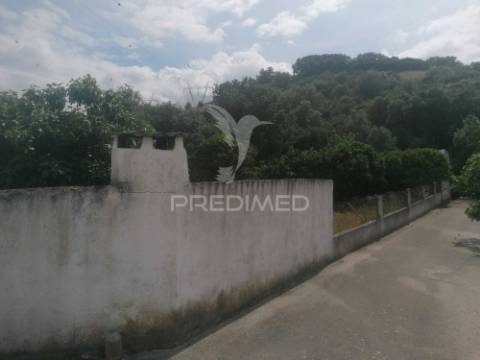 Terreno urbano em alverca