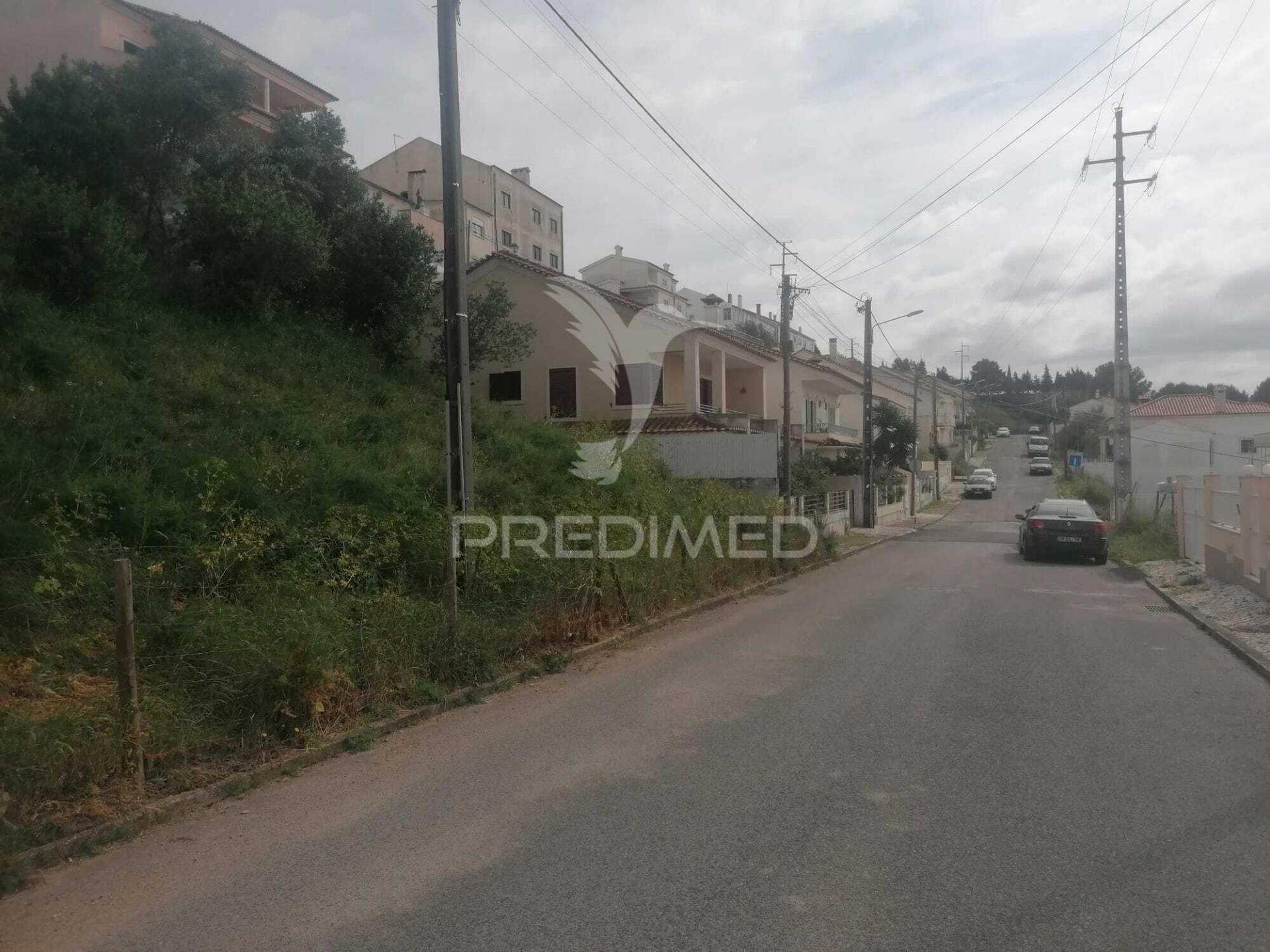 Terreno urbano em alverca