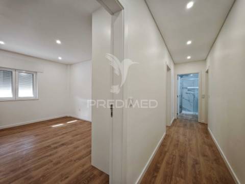 Apartamento t3 remodelado | 1.º andar | coruche