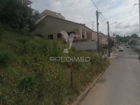 Terreno urbano em alverca