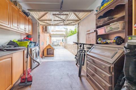 Moradia unifamiliar t3 com quintal e garagem - évora
