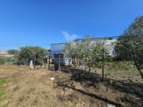 Terreno rústico com 1,88 hectares em casével, castro verde