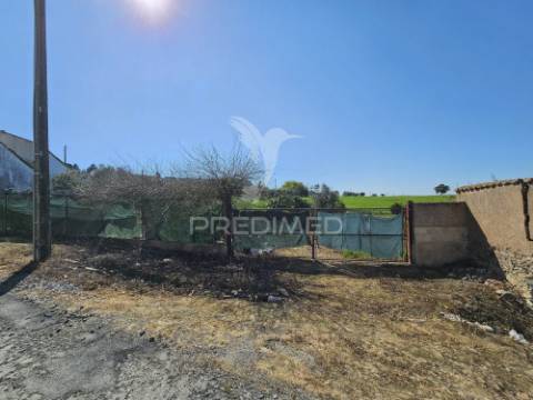 Terreno rústico com 1,88 hectares em casével, castro verde