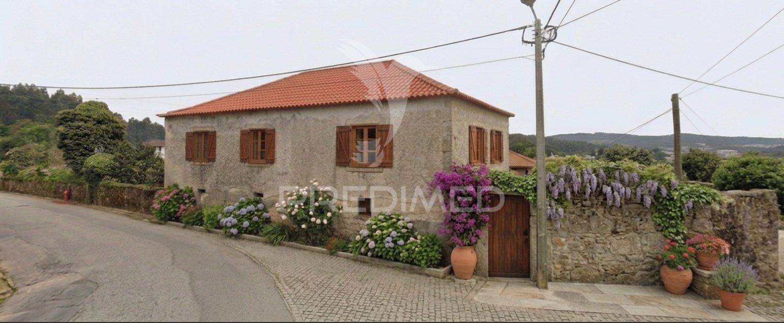 Quinta com moradia para restauro em s. mamede do coronado