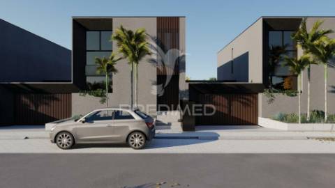 Moradia unifamiliar banda de 2 pisos t3 em braga