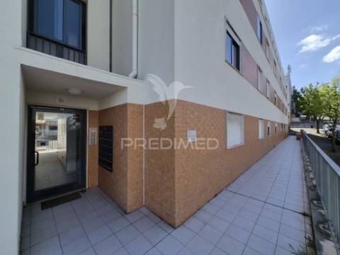 Apartamento t2_garagem_ameixoeira_lisboa