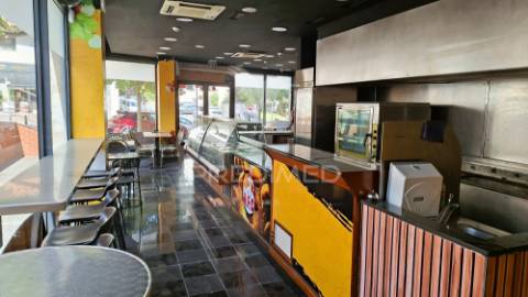 Restaurante/churrasqueira - colinas do cruzeiro . arrendamento com ou sem trespasse