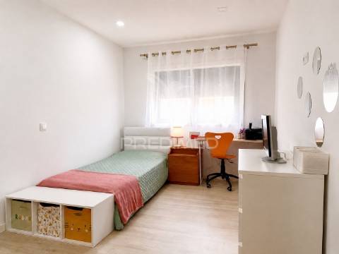 Moradia v4 remodelada em fátima