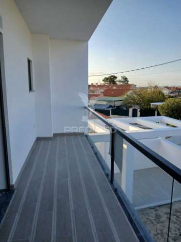 Moradia geminada t3