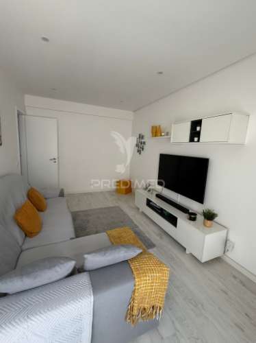 Viver com conforto às portas de lisboa – t2 em forte da casa