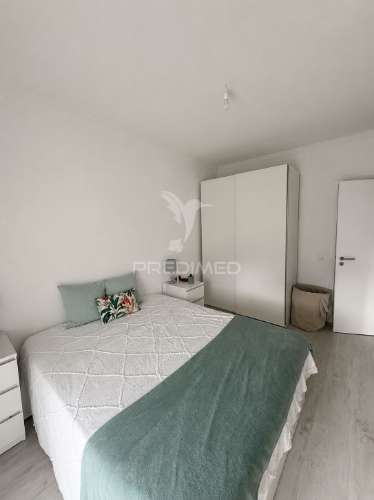Viver com conforto às portas de lisboa – t2 em forte da casa