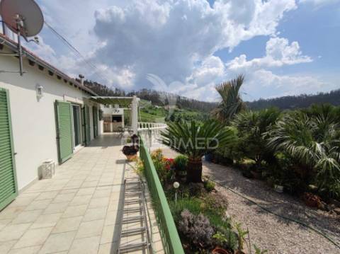 Moradia térrea t4 com piscina aquecida e vista panorâmica — a 15 minutos de pombal