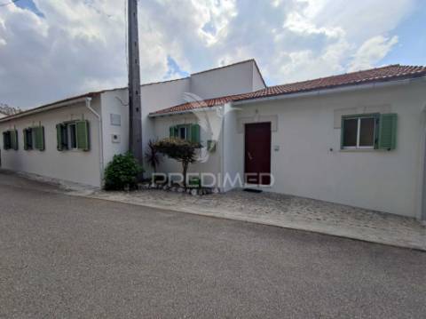 Moradia térrea t4 com piscina aquecida e vista panorâmica — a 15 minutos de pombal