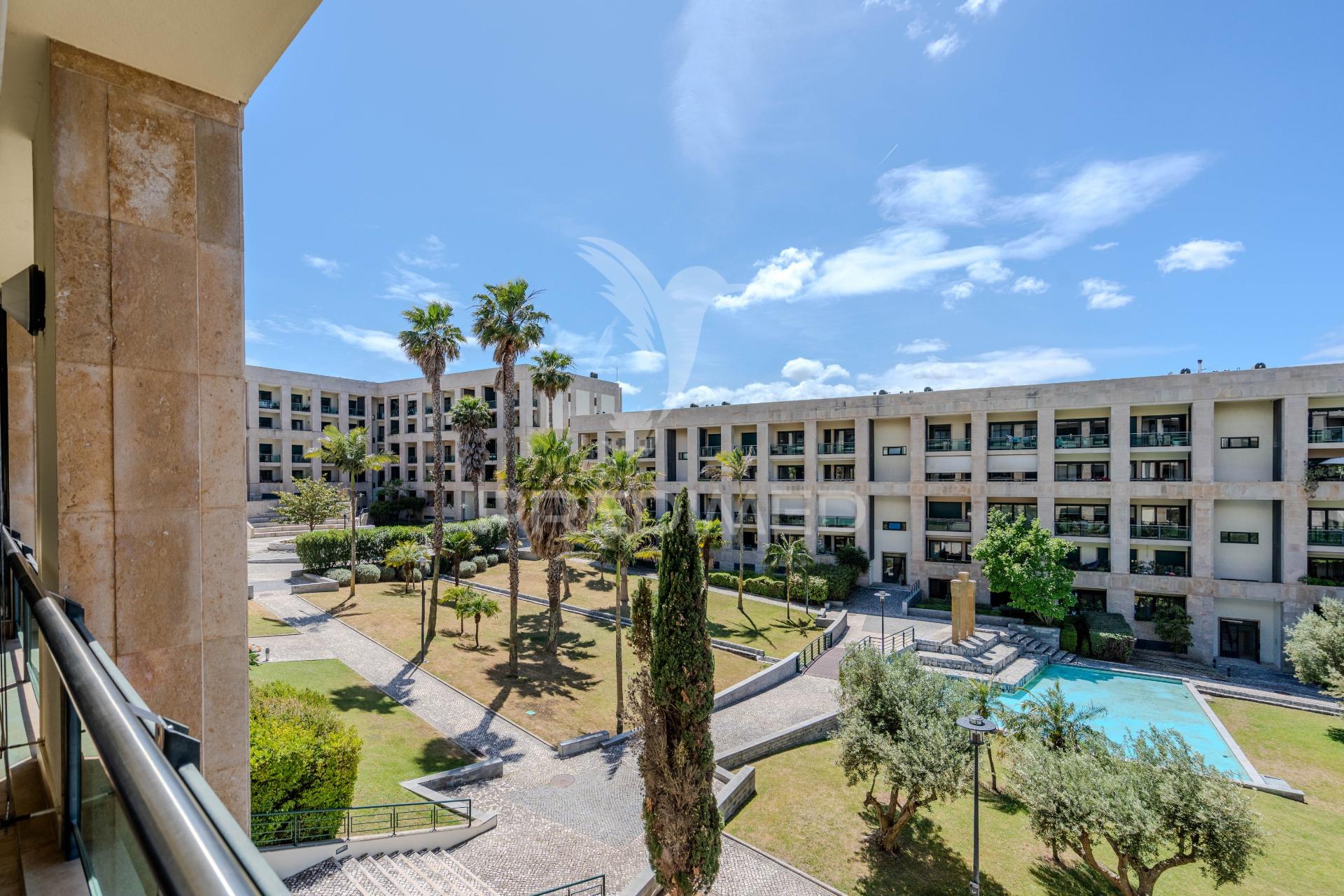 Apartamento t3 para venda i condomínio villa restelo, com jardim e piscina no restelo/belém