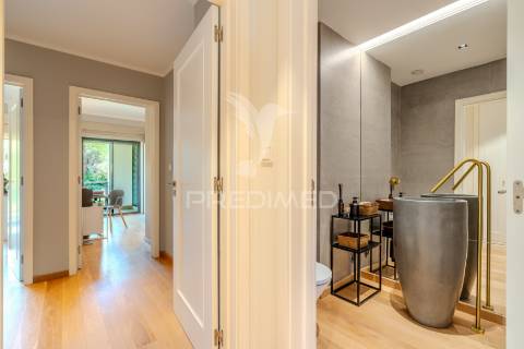 Apartamento t3 para venda i condomínio villa restelo, com jardim e piscina no restelo/belém
