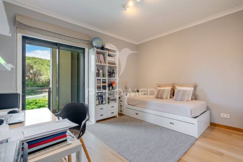 Apartamento t3 para venda i condomínio villa restelo, com jardim e piscina no restelo/belém