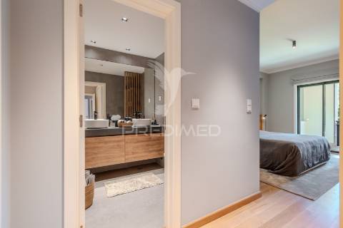 Apartamento t3 para venda i condomínio villa restelo, com jardim e piscina no restelo/belém