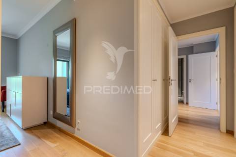 Apartamento t3 para venda i condomínio villa restelo, com jardim e piscina no restelo/belém