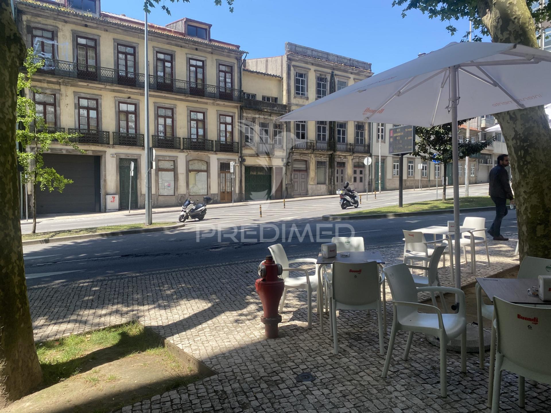 Arrenda-se loja centro do porto