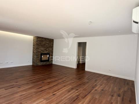 Apartamento t4 - premium em condomínio privado no centro de leiria