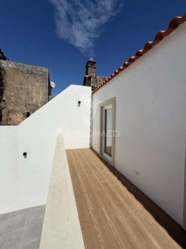 Apartamento t2 remodelado no centro de santarém